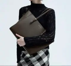 Item thumbnail for item e3ca7c74-cac0-46b0-8e93-fe364916a065