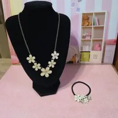 Item thumbnail for item 08f2e400-af1e-4169-b859-e43179be5419