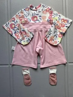 【70cm】袴風ロンパース、靴下付き