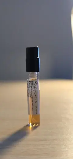 アンジェリークノワール　ミニサイズ10ml 楽天市場】[FIGATA]ミニ香水 原材料/ アンジェリーク ノワール