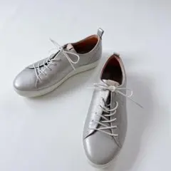 ほぼ未使用✨ECCO SOFT 8 レザー シューズ シルバー 24.0 - メルカリ