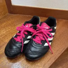 adidas サッカーシューズ 黒/白/ピンク　19cm