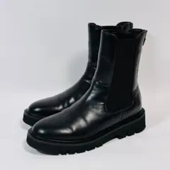 Item thumbnail for item 816d7a9d-f69d-4d7c-8ec4-19087f9709fe