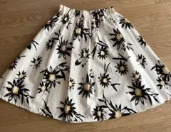 〔ＩＮＧNＩ〕花柄フレアスカート 白黒黄色…Mサイズ