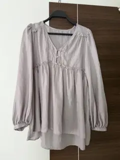 GU ジーユー フリル レース ブラウス Mサイズ パフスリーブ グレー 灰色