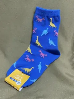 【新品】恐竜柄キッズ靴下 16~18cm