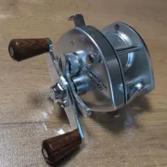 Shimano Bantam 100 ベイトリール 本体のサムネイル