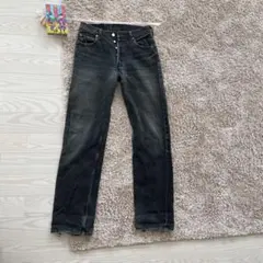 ダークグレー ストレートデニム　リーバイス