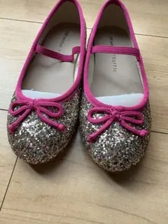 Item thumbnail for item 92852224-8b52-4897-9c76-d6b96f488b7e