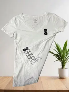 即日発送☆A/Xホワイト Vネック Tシャツ グラフィックプリント