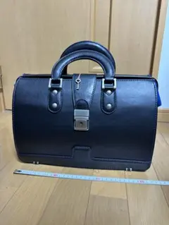 ビジネスバッグ 黒と青のコンビネーション
