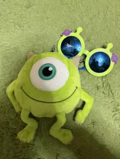 マイク・ワゾウスキコインケース付きパスケース＋リトルグリーメンサングラス