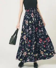 未使用タグ付　cocaレーヨンマルチ花柄ロングフレアスカート　ネイビー　ショート