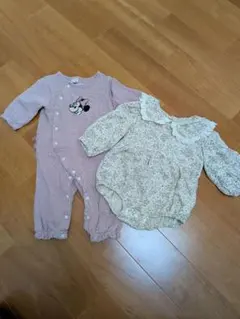 ミニー刺繍ロンパースと花柄ロンパースセット