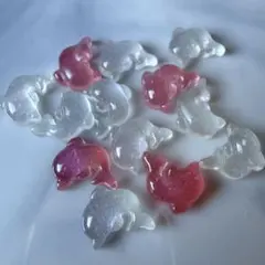 《イルカ》ハンドメイド　パーツ　ネイル　レジン　13個　赤　白　まとめ売り