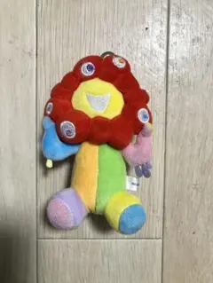 ミャクミャク　レインボー　座り