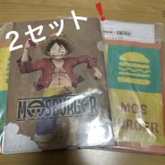 MOS BURGER × ONE PIECE A4クリアファイル　ハンドタオル