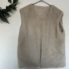 【訳あり】ベージュファーノースリーブベスト