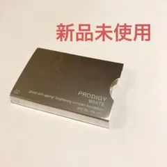 ヘレナルビンスタイン　プロディジーホワイト　コンパクト　02　ファンデーション