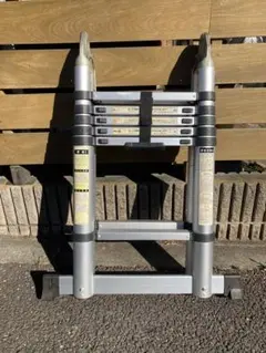 Item thumbnail for item 6284d7ee-0bd0-4f26-a916-69d6454dce6b