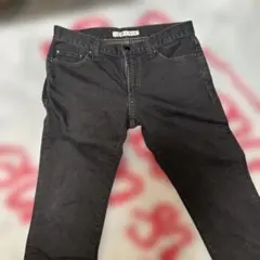 ブラック スキニーデニムパンツ