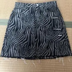 ゼブラ柄 デニム ミニスカート カットオフのサムネイル