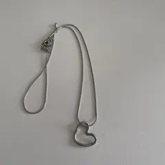 シルバー ハート型ネックレス