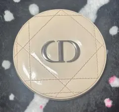 Dior ディオールスキン フォーエヴァー クチュール ルミナイザー03