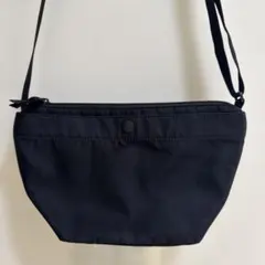 UNIQLO ユニクロ ナイロンミニショルダーバッグ 黒 ブラックのサムネイル