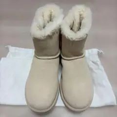 UGG 未使用 MINI BAILEY BOWブーツ