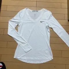 NIKE PRO ナイキプロ ウィメンズ Vネック長袖インナーシャツLサムホール