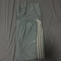 adidasパンツ
