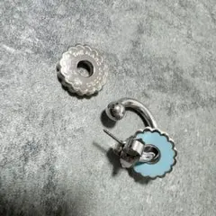 マークジェイコブス　ピアス