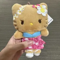 サンリオ　トコナツバケーションデザインシリーズ　キティ　マスコット　おまけ付き