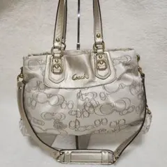 美品　コーチ　トートーバック　ショルダーバック　2way　蝶　フラワー　ゴールド