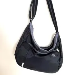 adidas ブラック ショルダーバッグ