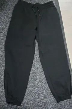 Puma ブラック ジョガーパンツ M