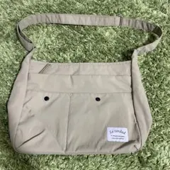 Item thumbnail for item 2fdce930-8909-47ae-8a70-4e15684830a7