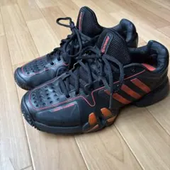 adidas テニスシューズのサムネイル