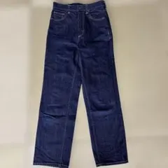 GU ダークブルー ストレートデニム