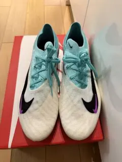 NIKE Phantom GX サッカースパイクのサムネイル