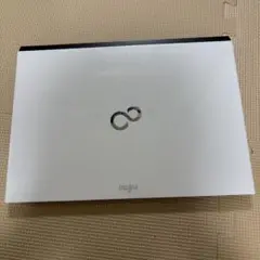 Fujitsu ホワイト ノートPC