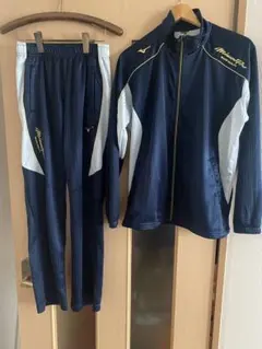 Item thumbnail for item 1a7ae96c-85de-429d-8982-3c16d1efa33a