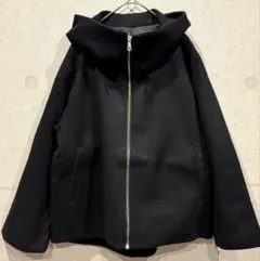 MEDOC フード付きブラックコート 新品　ヤマダヤ