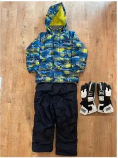 手袋付き!26日まで値下げ！子ども用スキーウェアセット迷彩柄110センチ