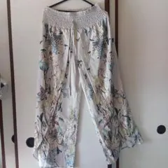 フローラルプリント ガウチョパンツ 　4月15日　限定品