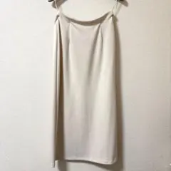 ユニクロ　オフホワイト　タイトスカート