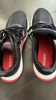 adidas ランニングシューズ 黒/赤