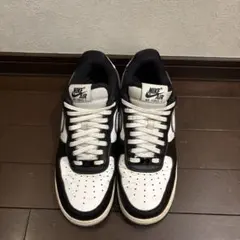 Nike Air Force 1 ブラック/ホワイト