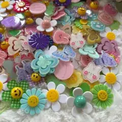 デコパーツ　プラパーツ　ハンドメイド　材料　フラワーモチーフ　パーツ　新品